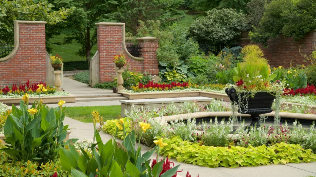 Lauritzen Gardens Omaha’s Botanical Center